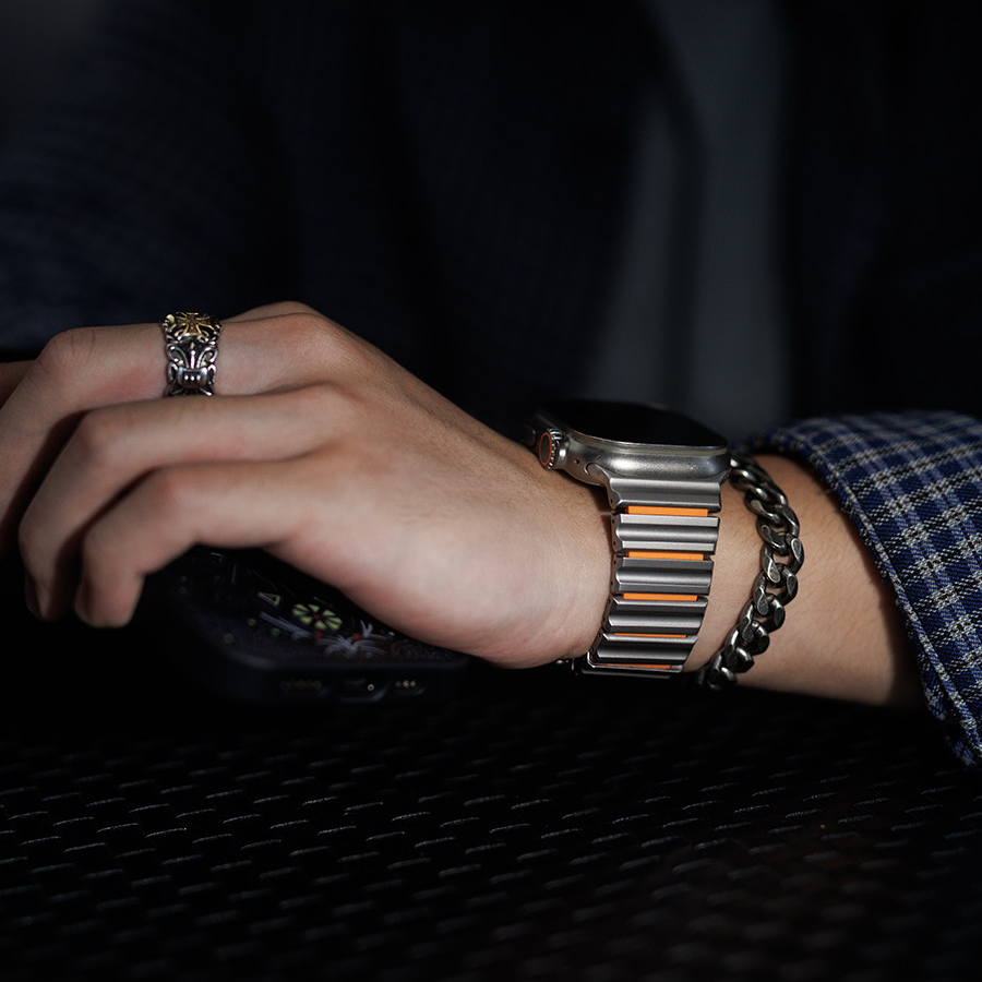 Titanium Wave Hybrid Band for Apple Watch